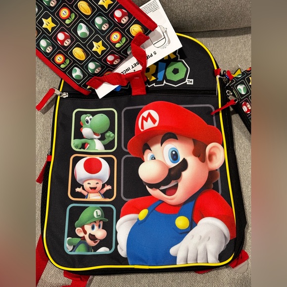 Super Mario 5 Piece Backpack / Book-bag Set - Picture 9 of 15